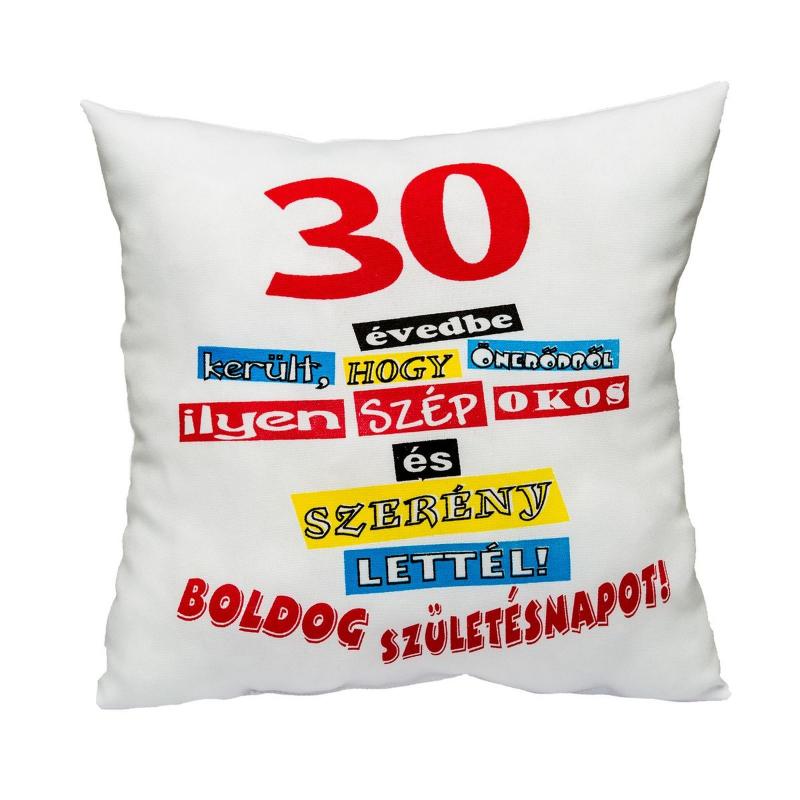 30 év kellett ahhoz párna